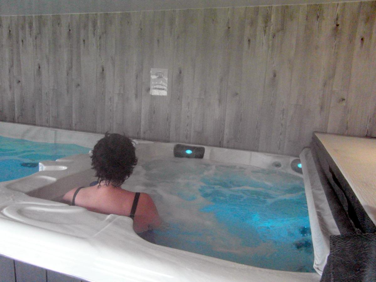 Amazing Cottage With Private Indoor Swim Pool And Hot Tub Grantown-on-Spey Ngoại thất bức ảnh